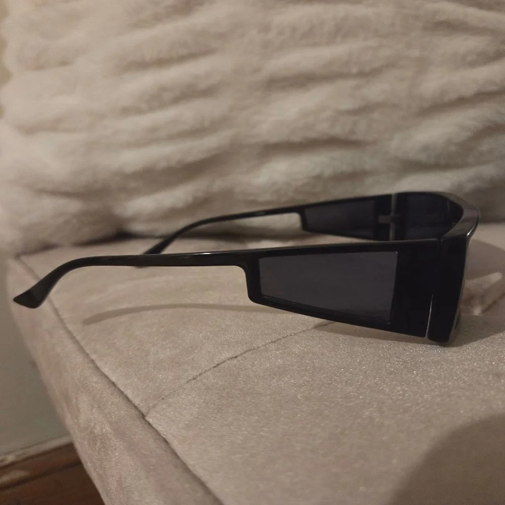 Women's Unbranded Black Shield Sunglasses One Size